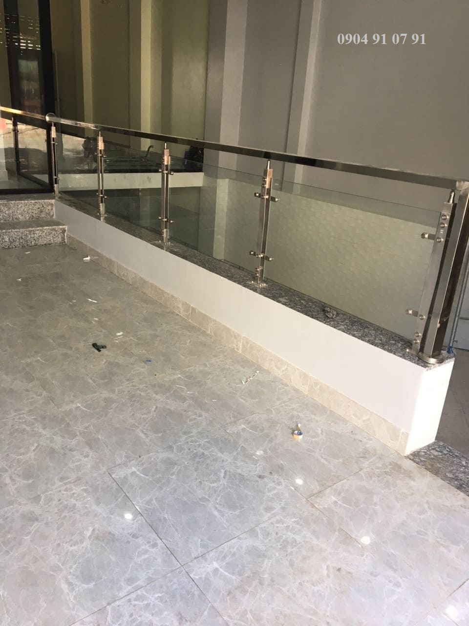 Mẫu lan can cầu thang inox đẹp