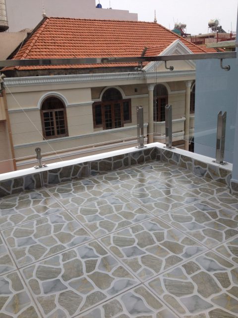 Mẫu lan can kính cường lực