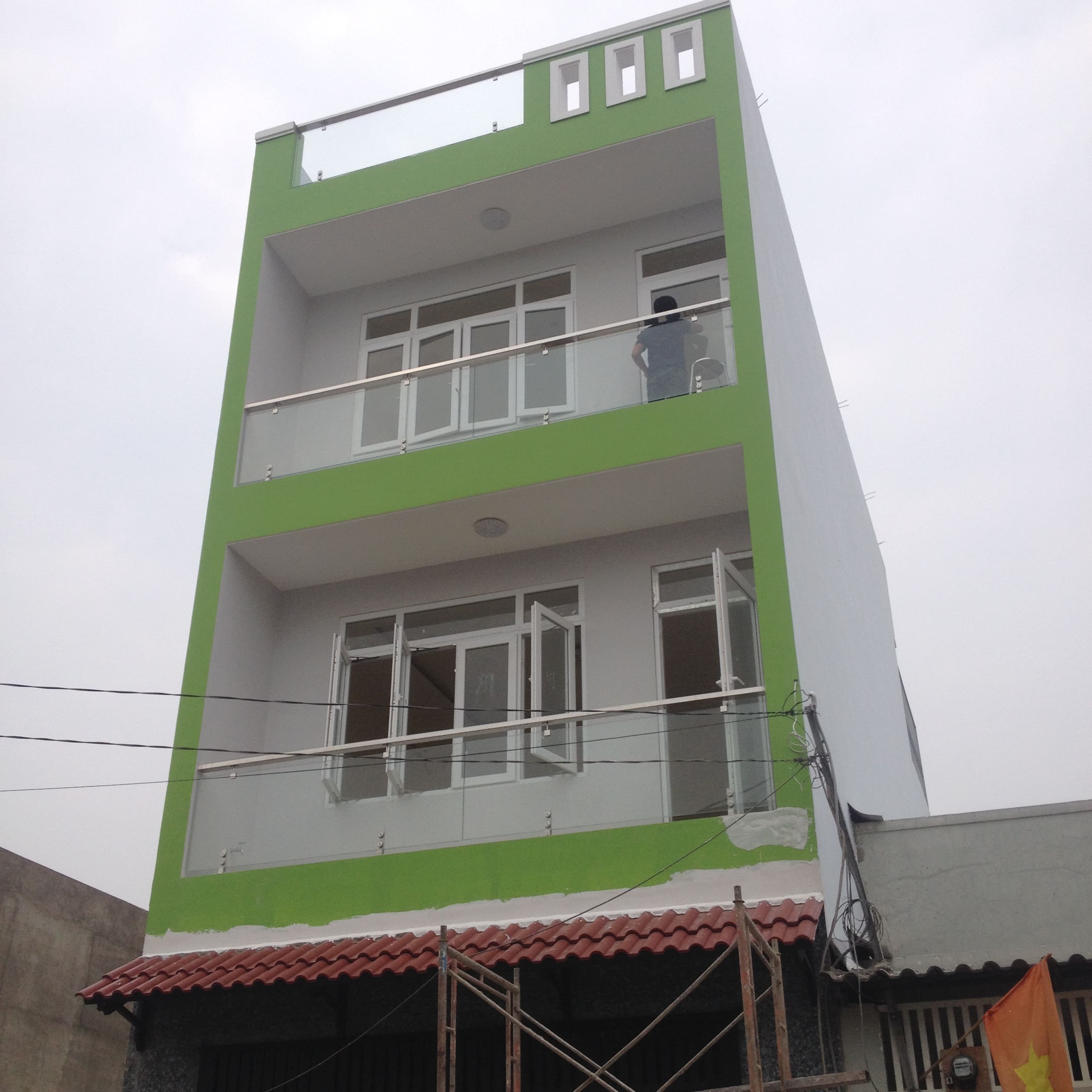 Lan can kính sử dụng trụ hộp 20x40, sus304