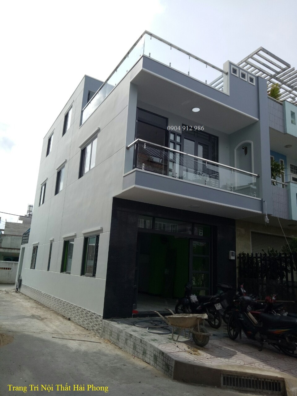 lan-can-kinh-cuong-luc-8