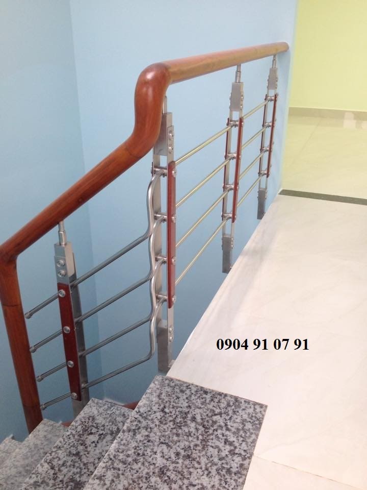 Cầu thang inox xỏ song 304