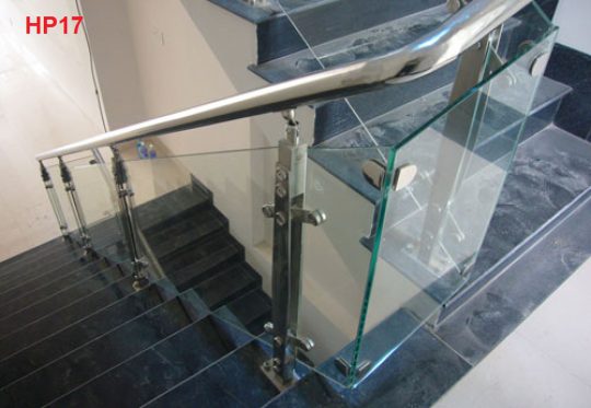 Trụ cầu thang kính tại sóc trăng