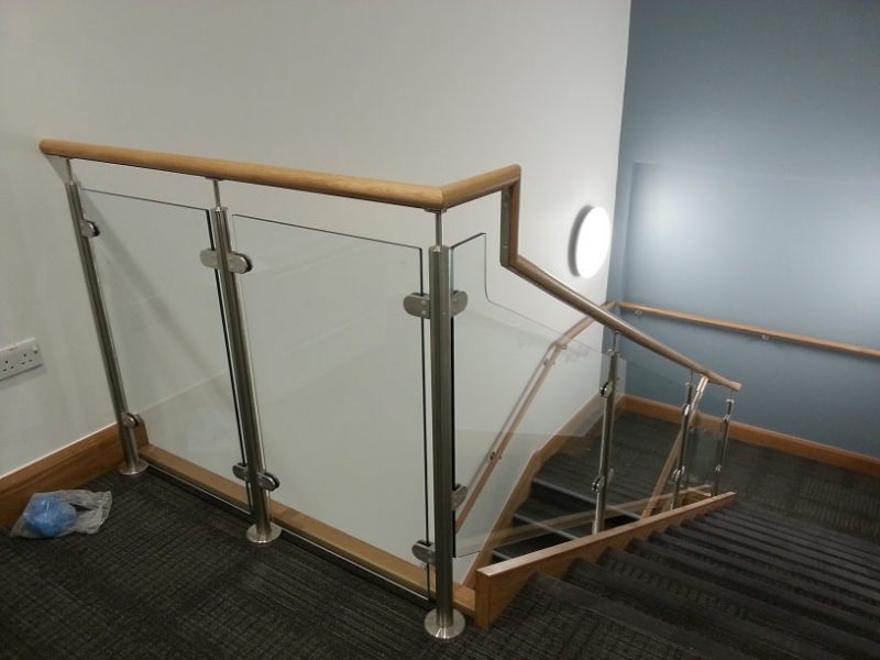 Mẫu trụ inox tại gia lai