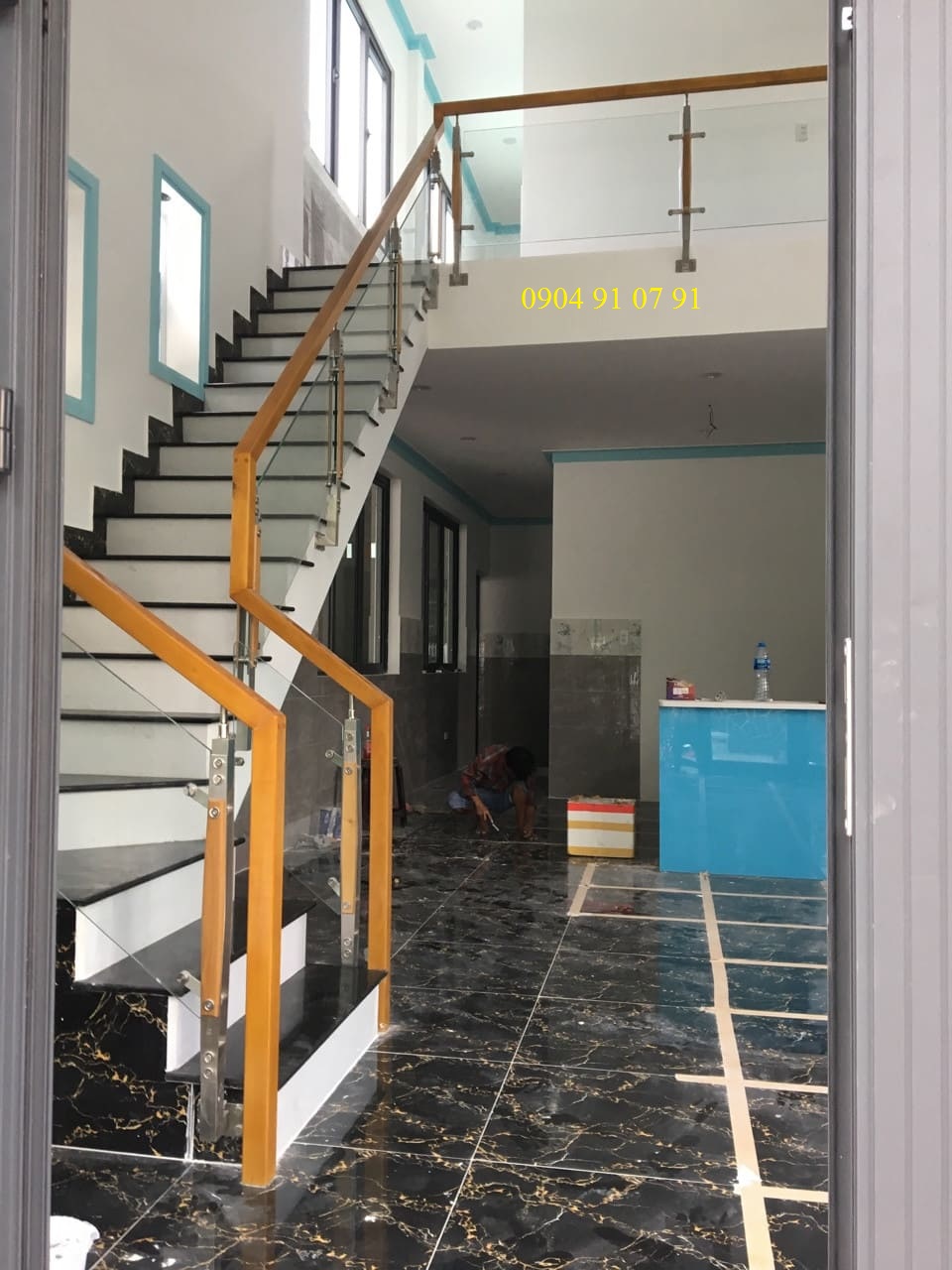 Thi công thực tế trụ cầu thang