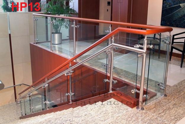 mẫu trụ cầu thang kính tại quảng ngãi