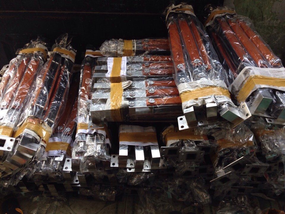 trụ cầu thang kính tại an giang