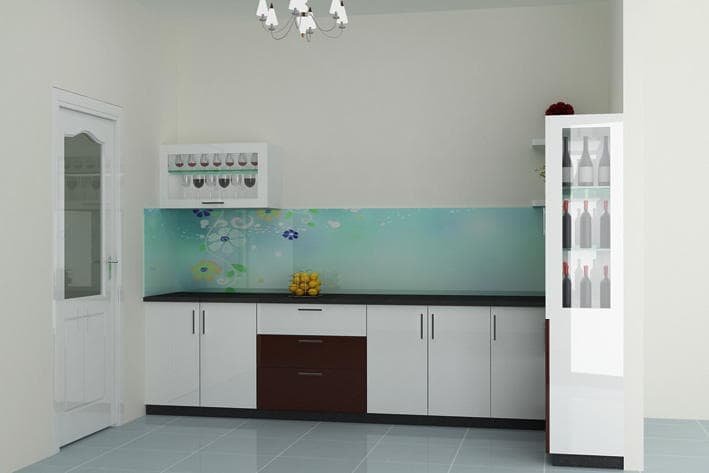 mẫu kính màu ốp bếp có hoa văn