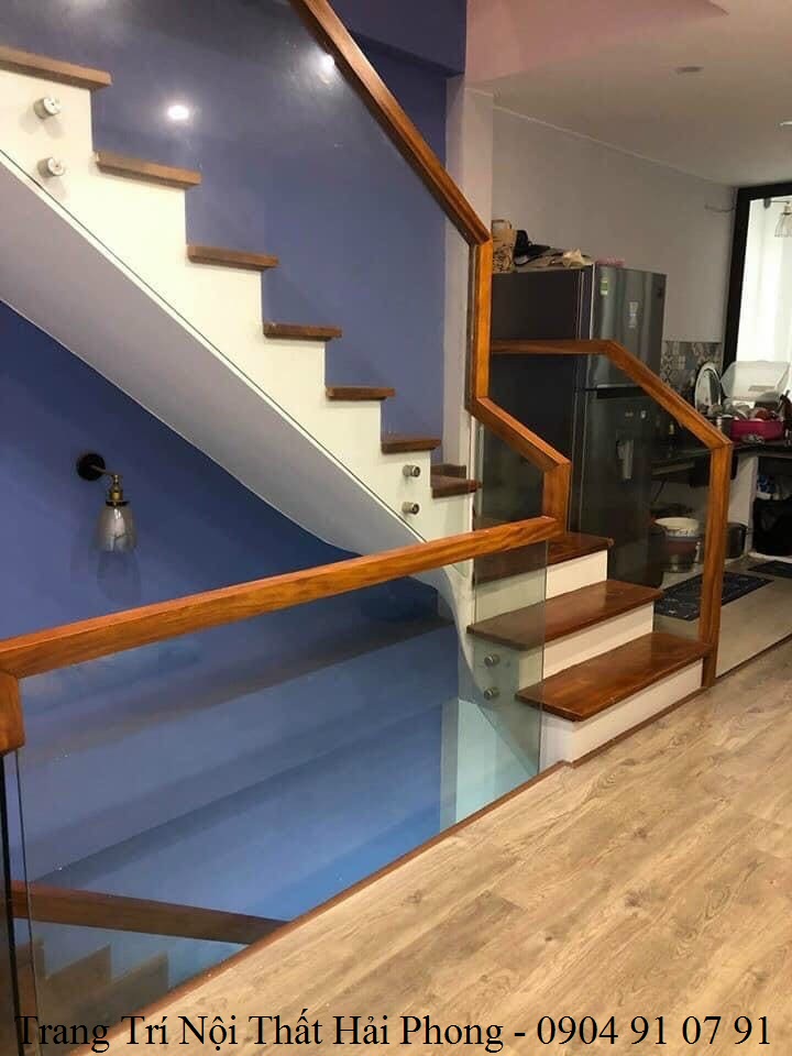 Cầu thang kính tại bình thạnh tphcm