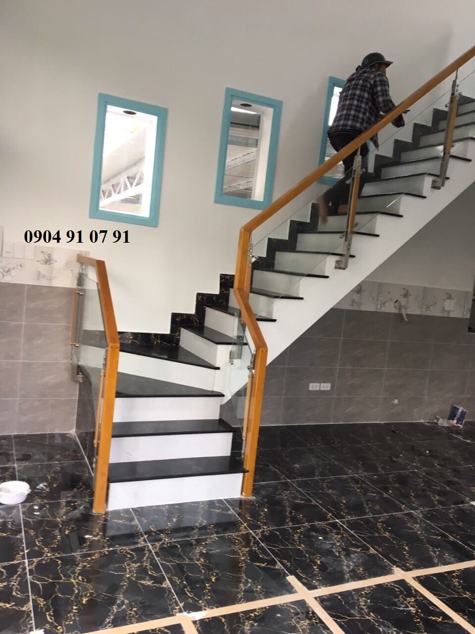 Cầu thang kính tại phú nhuận tphcm