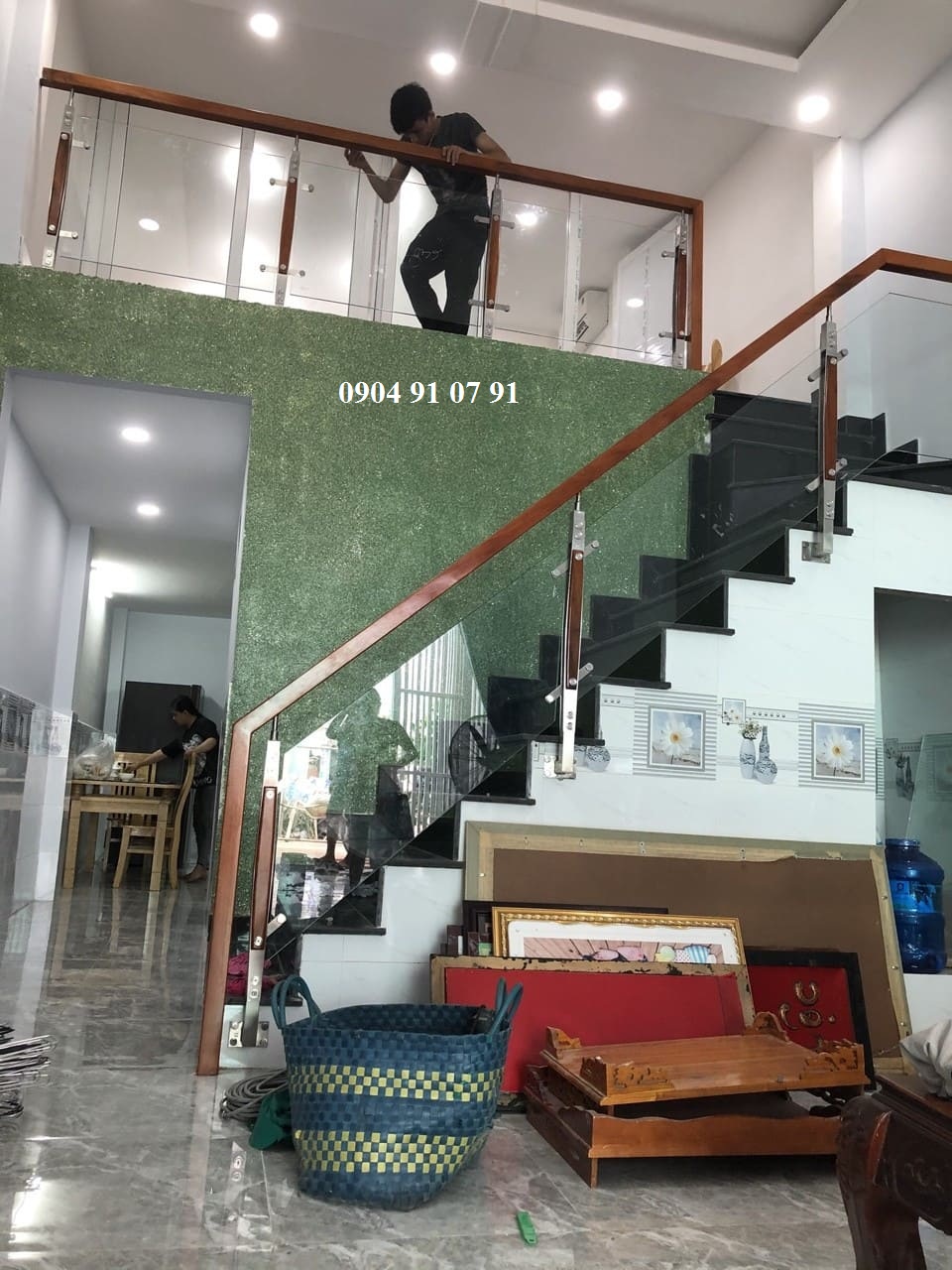 Cầu thang kính tại phú nhuận tphcm