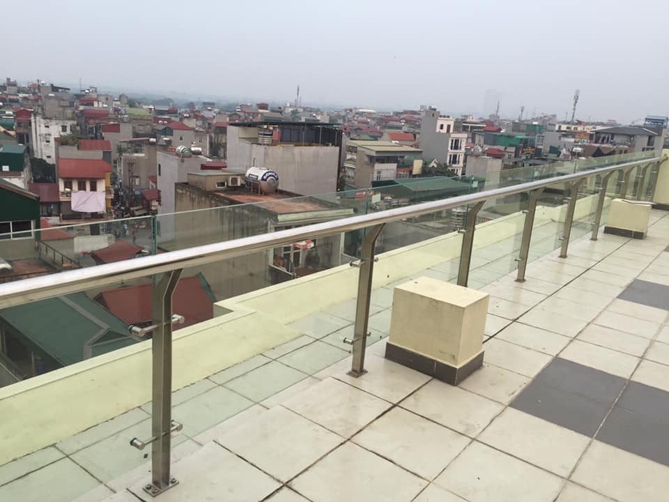 mẫu lan can kính cường lực