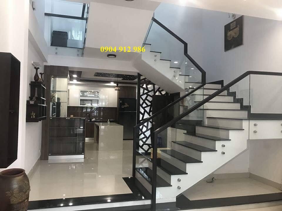 cầu thang kính cường lực đẹp nhấtcầu thang kính cường lực đẹp nhất