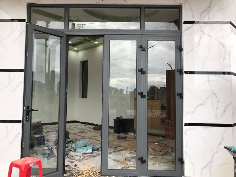 Mẫu cửa nhôm xingfa 4 cánh