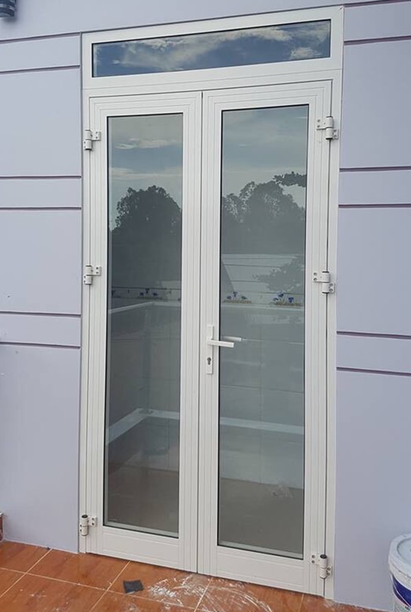 Mẫu cửa nhôm xingfa cửa đi 2 cánh
