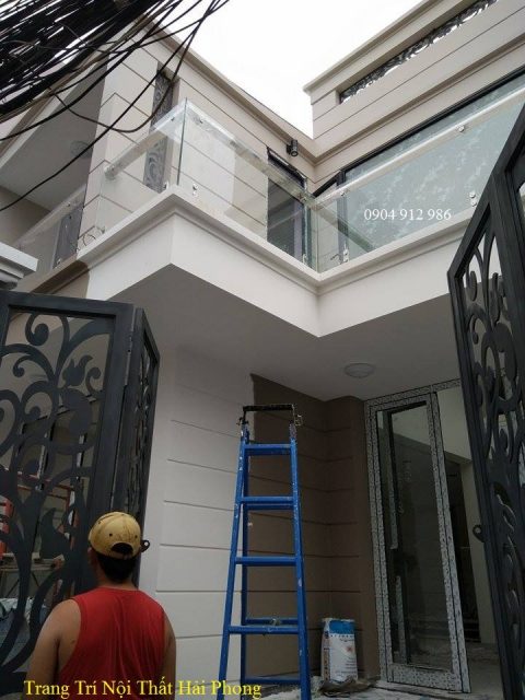 Mẫu lan can kính cường lực đẹp nhất