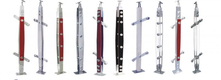 trụ lan can kính cầu thang