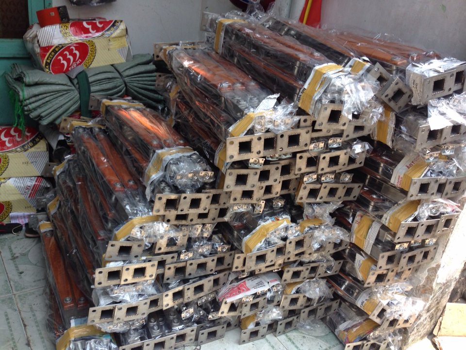 mẫu trụ cầu thang kính