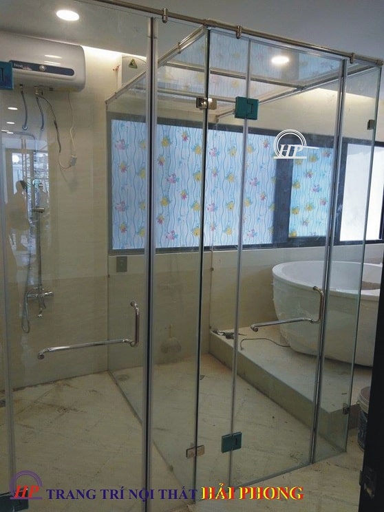 Phòng tắm kính tại tphcm