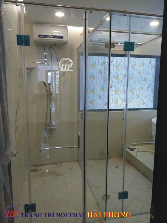 Phòng tắm kính tại tphcm