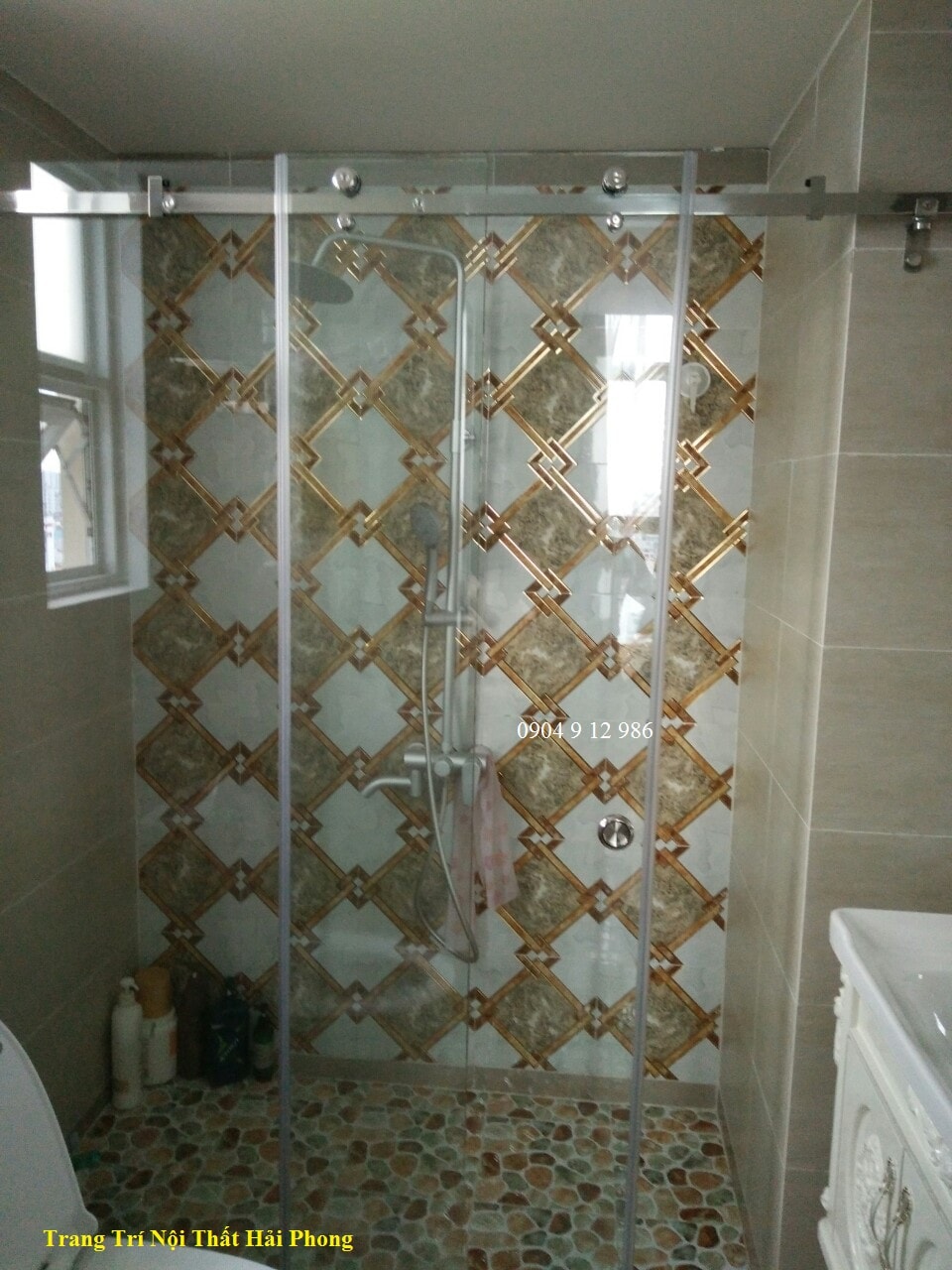 Phòng tắm kính 08