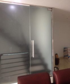 cua kinh cuong luc tphcm (7)