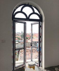 Cửa-nhôm-Xingfa-vòm-cong-cách-điệu